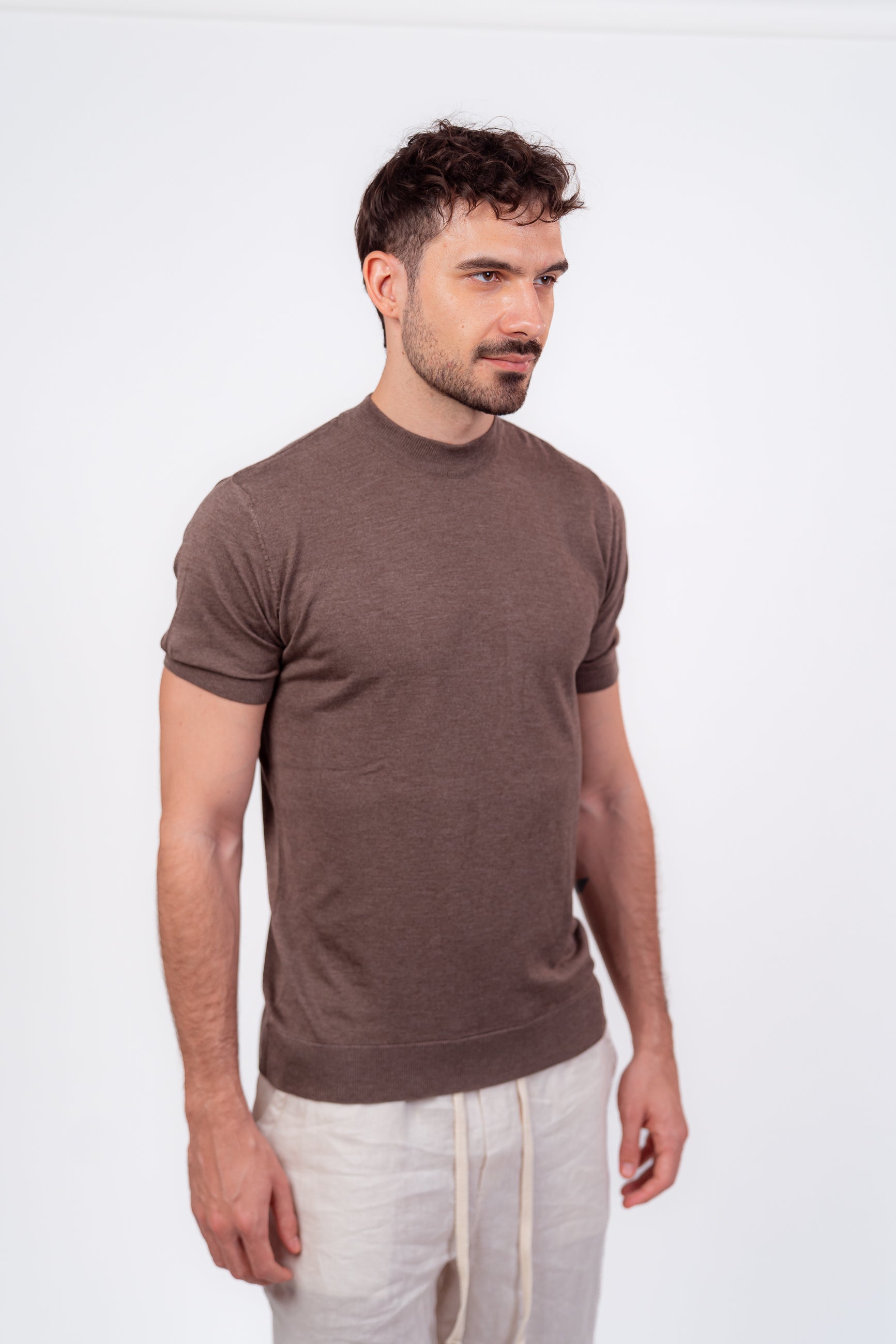 Classic Round Brown