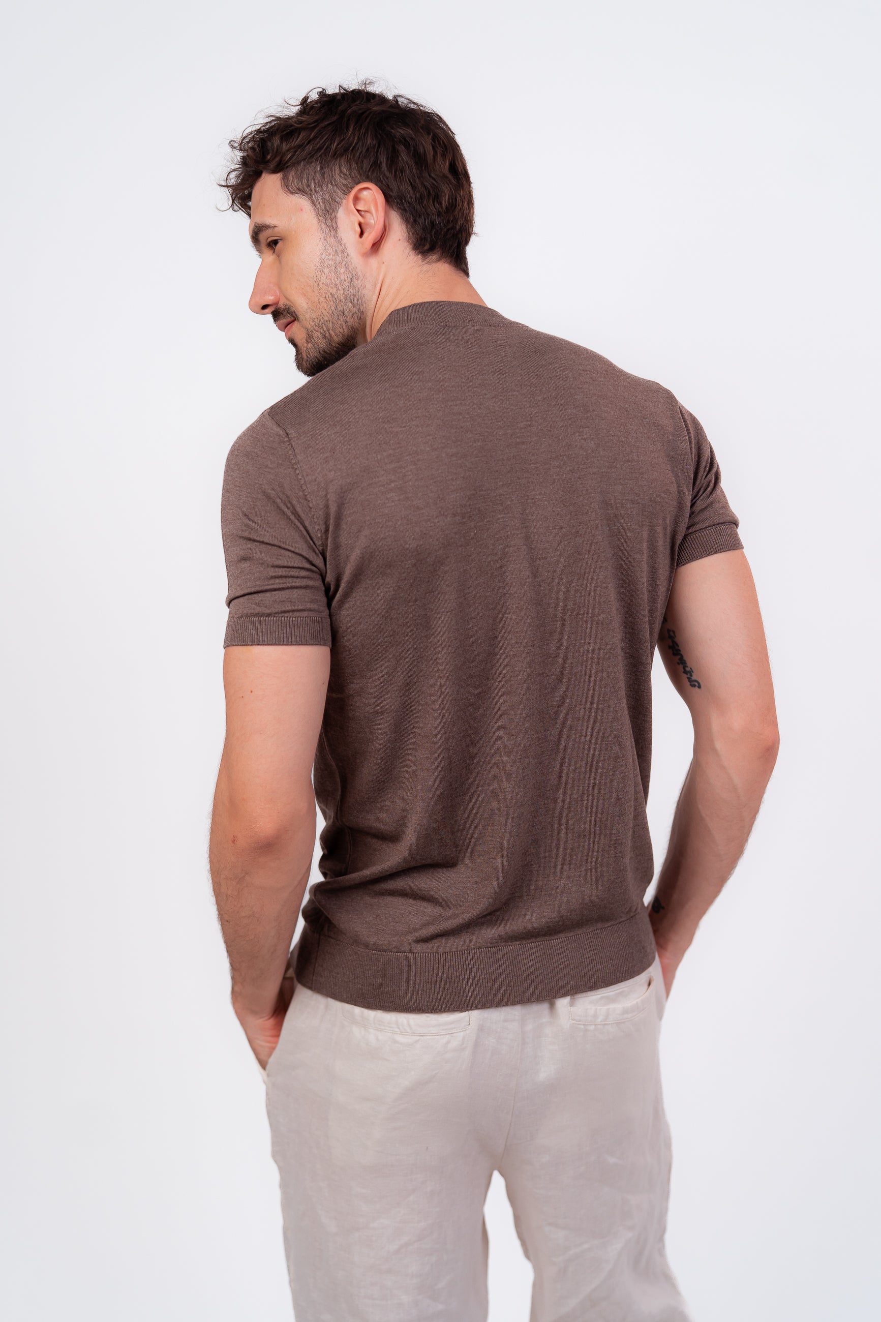 Classic Round Brown